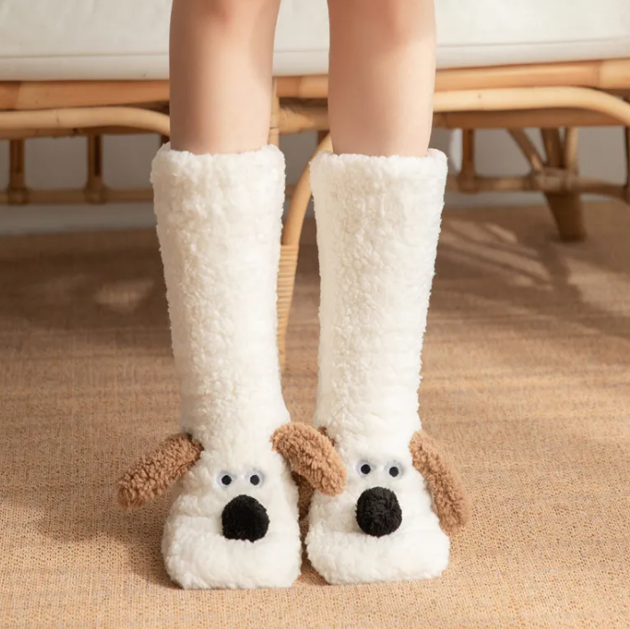 Chaussettes douillettes pour femme motif chien