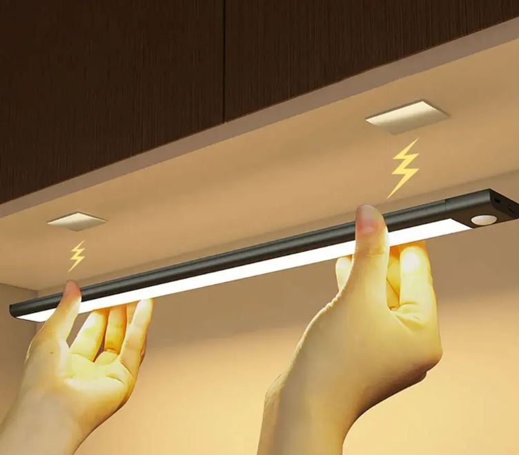 Lampe à détecteur de mouvement sans fil