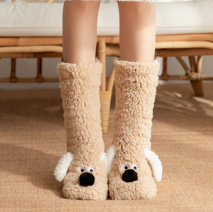 Chaussettes douillettes pour femme motif chien