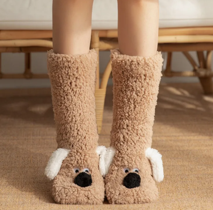 Chaussettes douillettes pour femme motif chien
